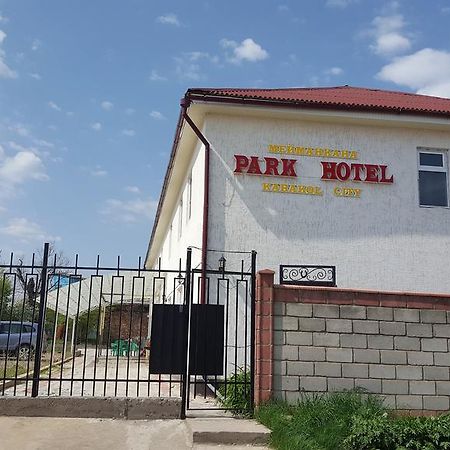 Park Hotel&Hostel Karakol Exterior photo