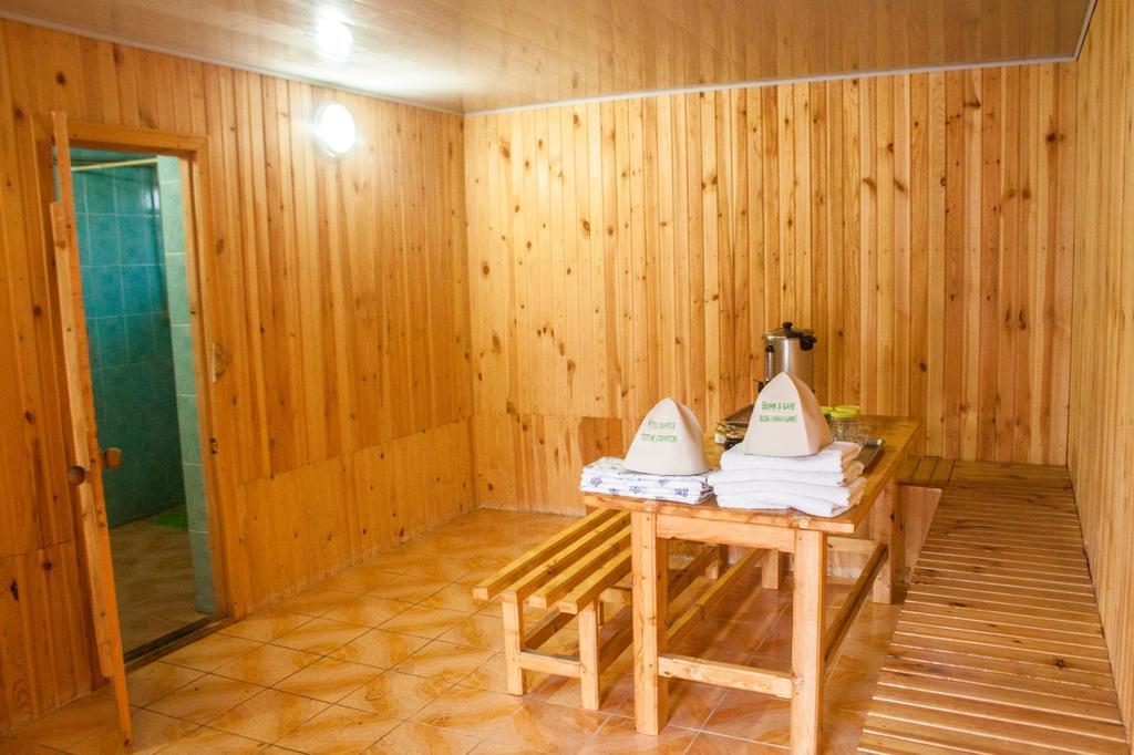 Park Hotel&Hostel Karakol Exterior photo