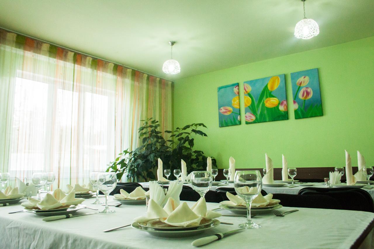 Park Hotel&Hostel Karakol Exterior photo