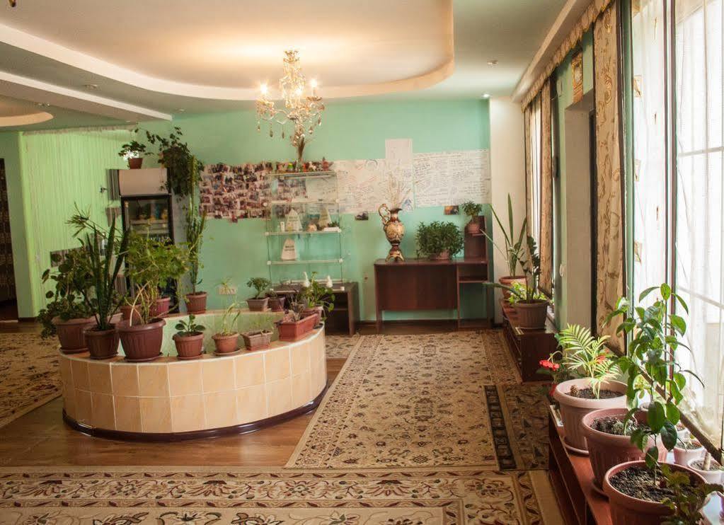 Park Hotel&Hostel Karakol Exterior photo